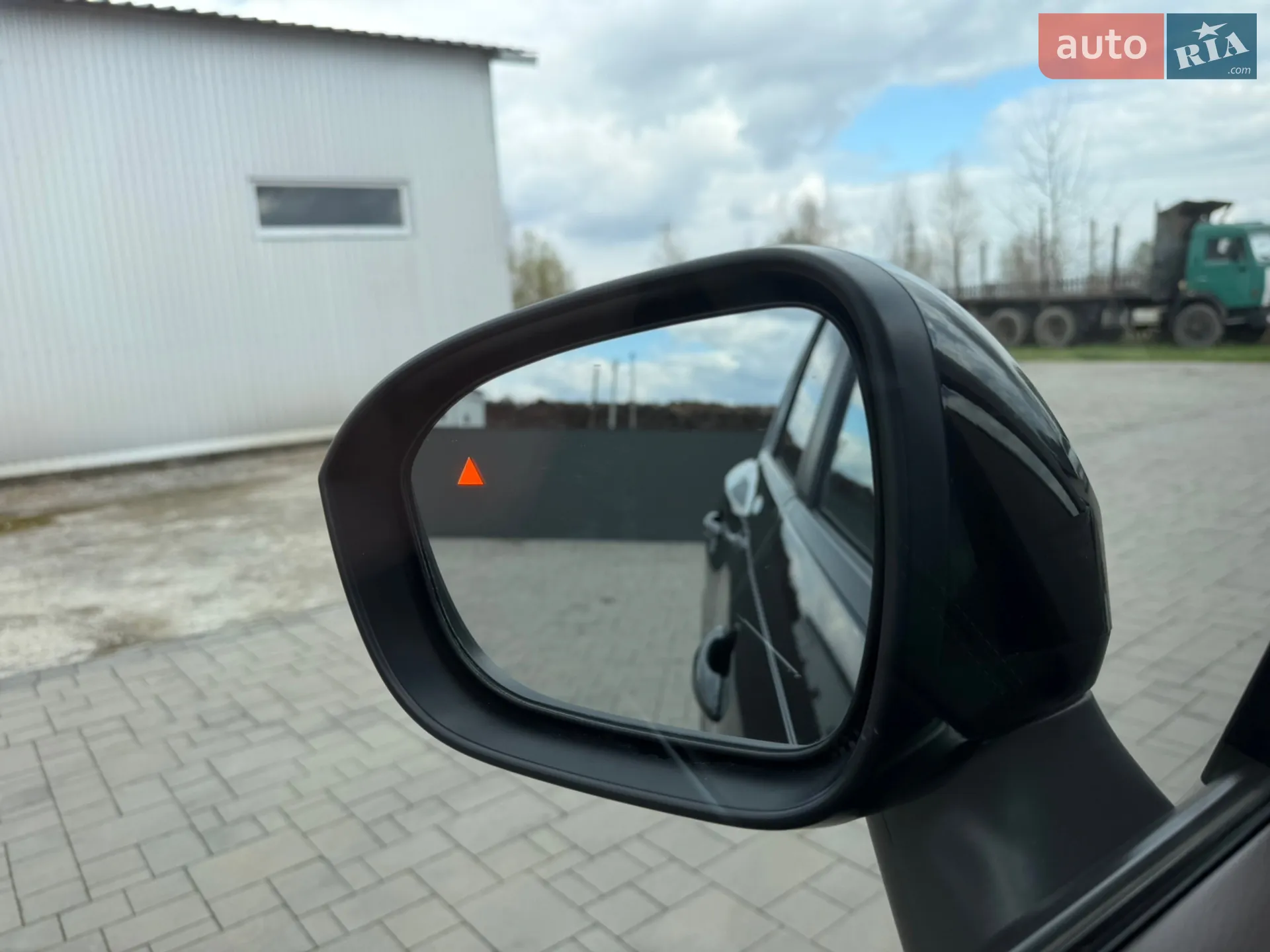 2023 Nissan Rogue - мініатюра 17