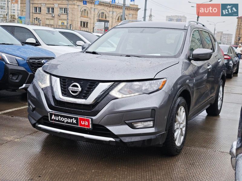 Позашляховик / Кросовер Nissan Rogue 2016 в Харкові