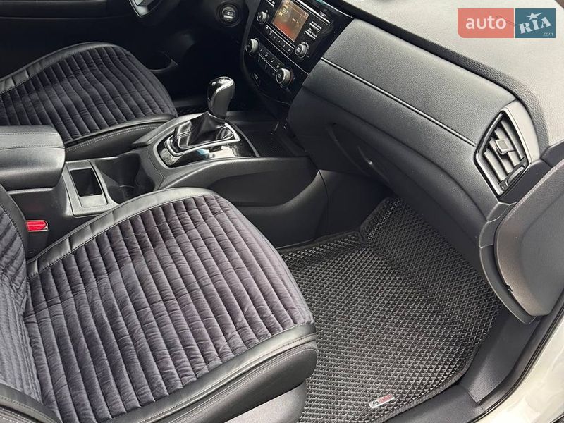 Позашляховик / Кросовер Nissan Rogue 2017 в Полтаві фото 20 Позашляховик / Кросовер Nissan Rogue 2017 в Полтаві