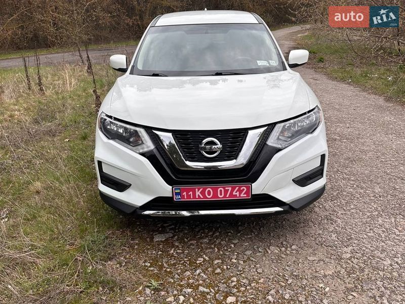 Позашляховик / Кросовер Nissan Rogue 2017 в Полтаві фото 2 Позашляховик / Кросовер Nissan Rogue 2017 в Полтаві