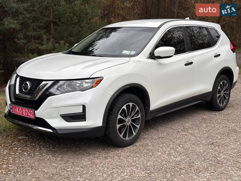 Позашляховик / Кросовер Nissan Rogue 2017 в Полтаві фото Позашляховик / Кросовер Nissan Rogue 2017 в Полтаві