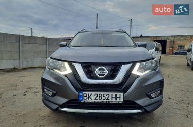 Внедорожник / Кроссовер Nissan Rogue 2018 в Ровно