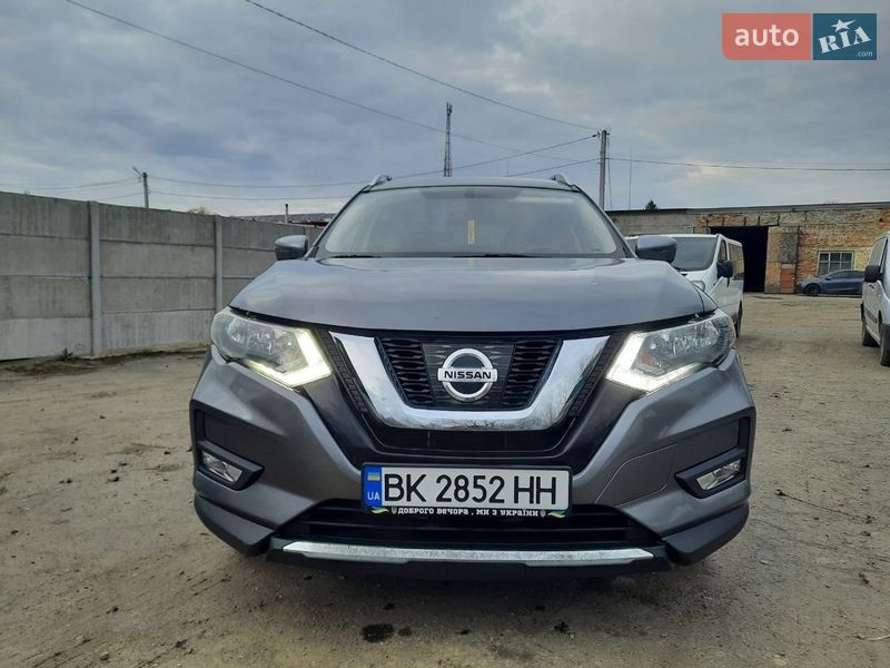 Позашляховик / Кросовер Nissan Rogue 2018 в Рівному