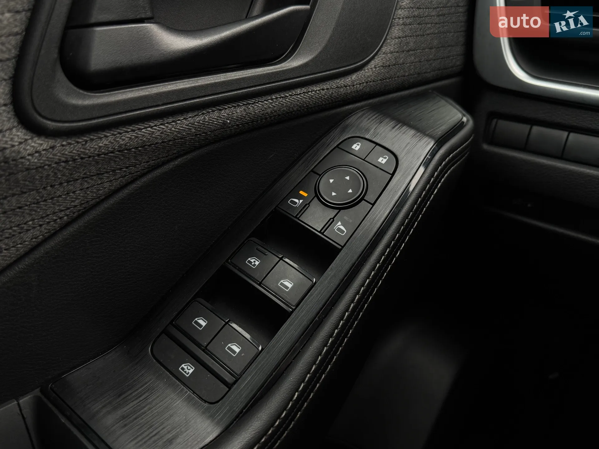 2021 Nissan Rogue - мініатюра 9