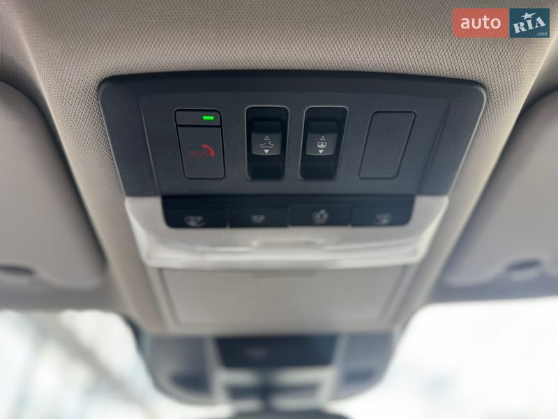 Внедорожник / Кроссовер Nissan Rogue 2023 в Ровно