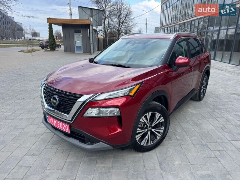 Внедорожник / Кроссовер Nissan Rogue 2023 в Ровно