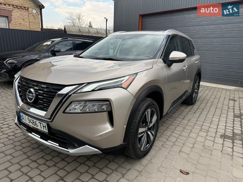 Внедорожник / Кроссовер Nissan Rogue 2021 в Киеве