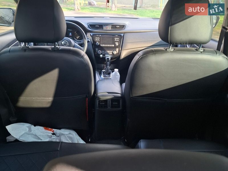 Позашляховик / Кросовер Nissan Rogue 2017 в Києві фото 5 Позашляховик / Кросовер Nissan Rogue 2017 в Києві