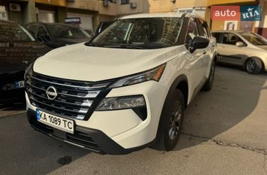 Позашляховик / Кросовер Nissan Rogue 2024 в Києві
