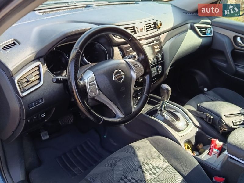 Внедорожник / Кроссовер Nissan Rogue 2014 в Трускавце