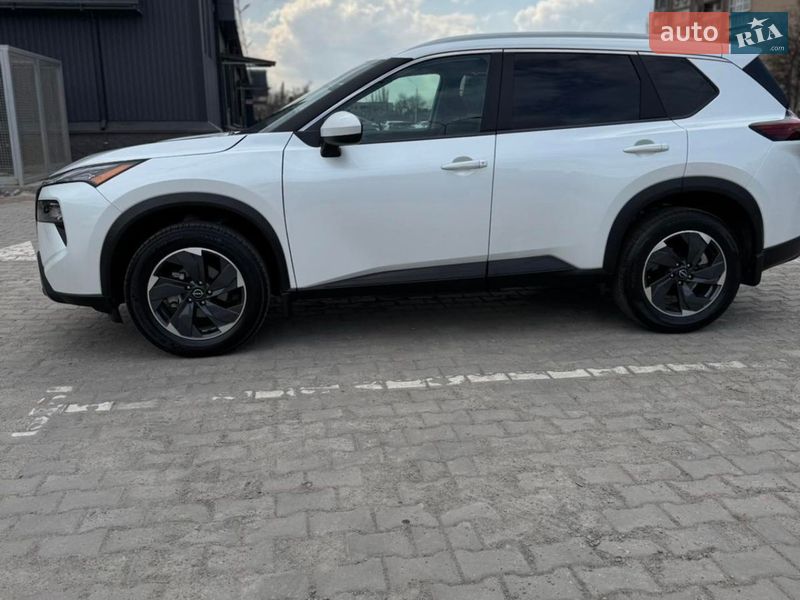 Внедорожник / Кроссовер Nissan Rogue 2024 в Кривом Роге