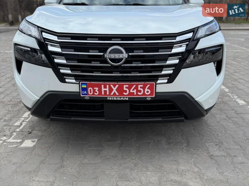 Внедорожник / Кроссовер Nissan Rogue 2024 в Кривом Роге