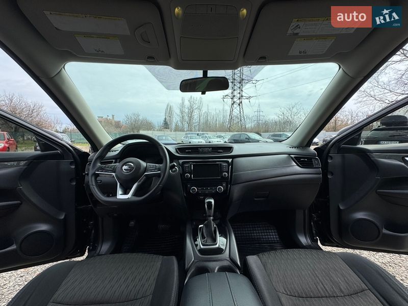 Позашляховик / Кросовер Nissan Rogue 2018 в Харкові