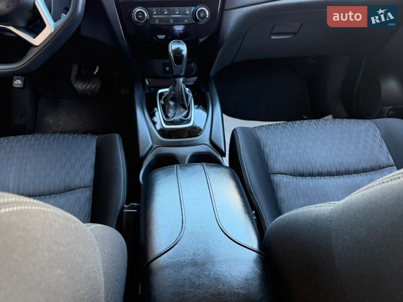 Внедорожник / Кроссовер Nissan Rogue 2018 в Белой Церкви