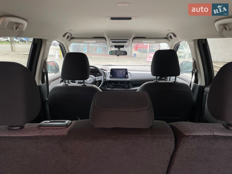 Внедорожник / Кроссовер Nissan Rogue 2023 в Сумах