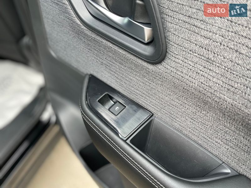 Внедорожник / Кроссовер Nissan Rogue 2023 в Сумах