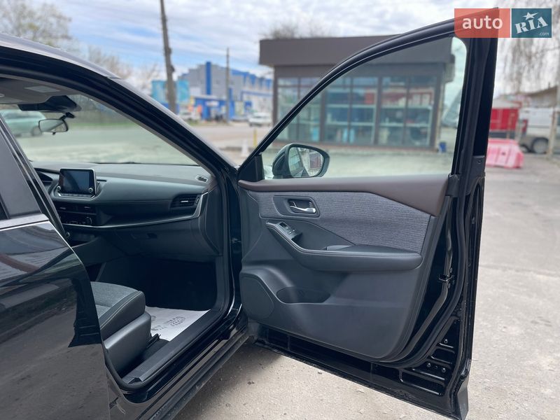 Внедорожник / Кроссовер Nissan Rogue 2023 в Сумах