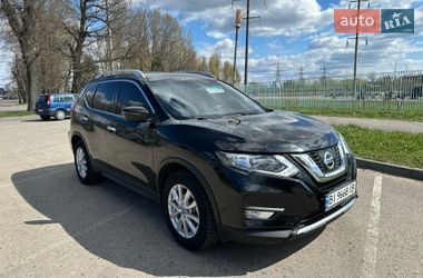 Внедорожник / Кроссовер Nissan Rogue 2017 в Полтаве