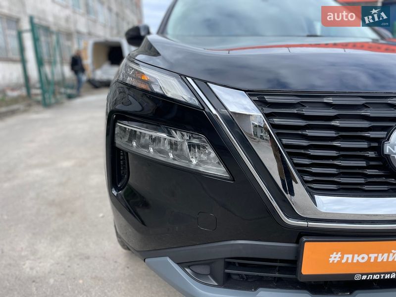 Внедорожник / Кроссовер Nissan Rogue 2023 в Сумах