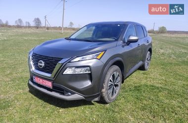 Позашляховик / Кросовер Nissan Rogue 2023 в Івано-Франківську