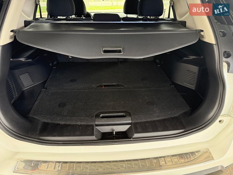 Внедорожник / Кроссовер Nissan Rogue 2018 в Николаеве