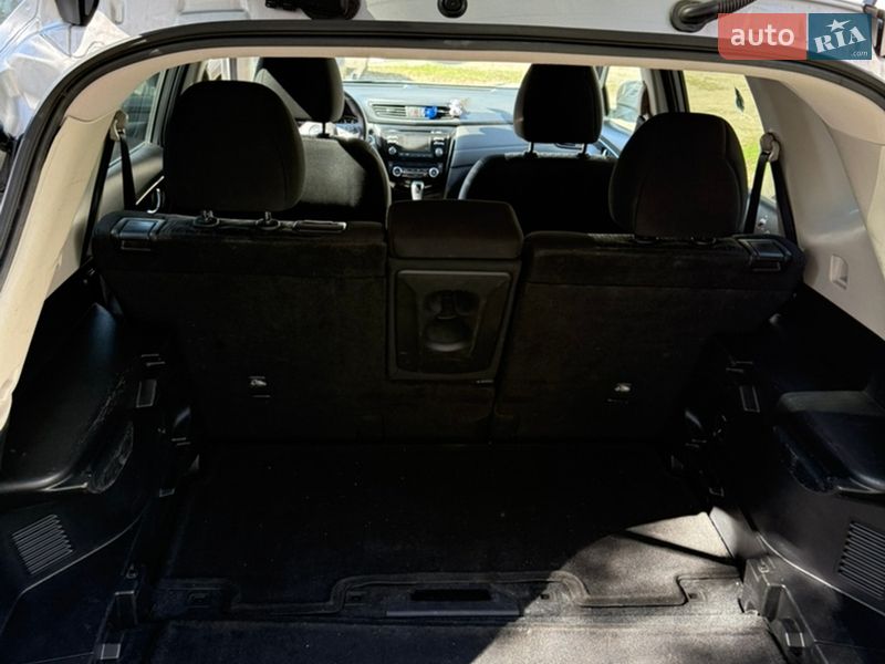Внедорожник / Кроссовер Nissan Rogue 2016 в Днепре фото 5 Внедорожник / Кроссовер Nissan Rogue 2016 в Днепре