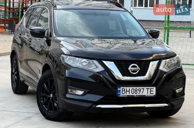 Внедорожник / Кроссовер Nissan Rogue 2017 в Одессе
