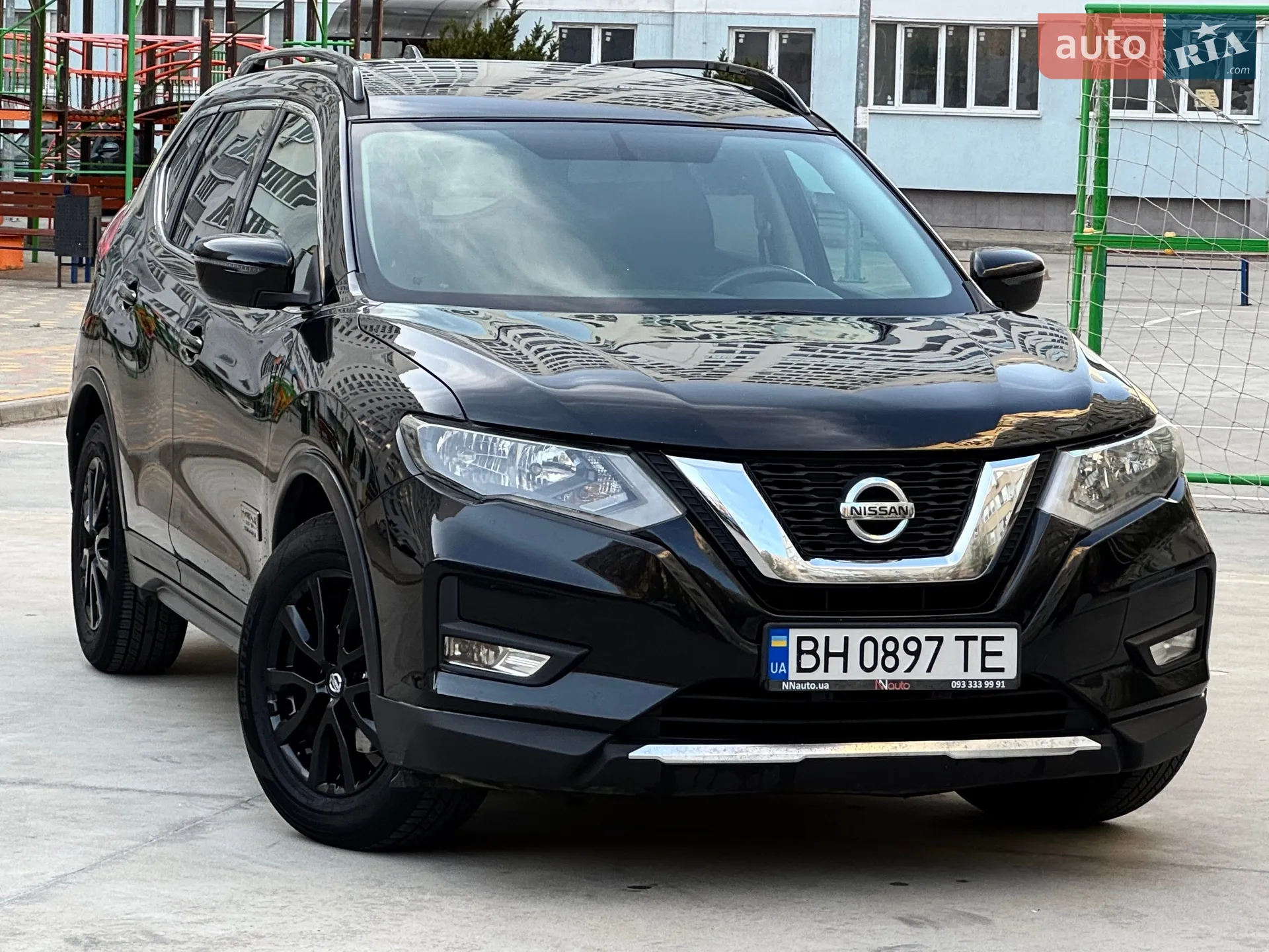 2017 Nissan Rogue - фото 1