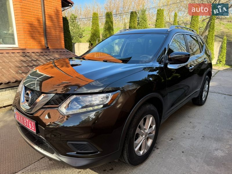 Позашляховик / Кросовер Nissan Rogue 2016 в Лубнах