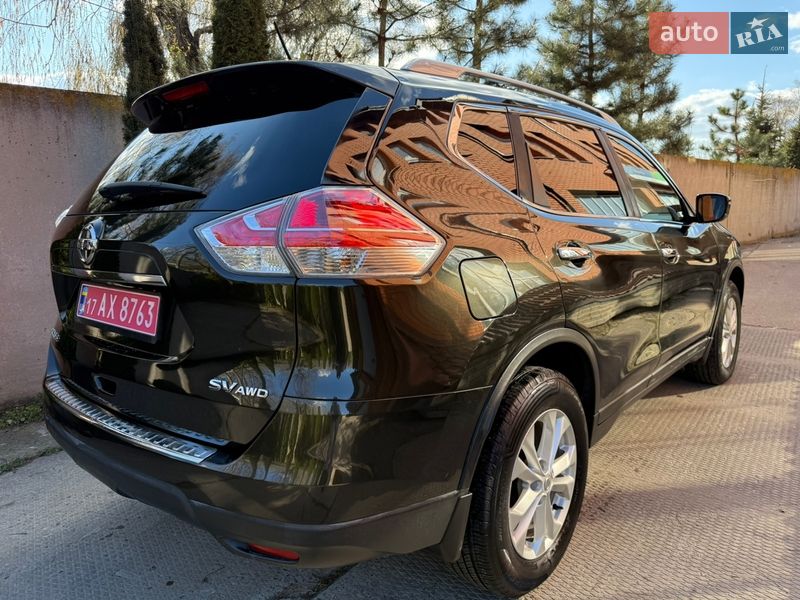 Позашляховик / Кросовер Nissan Rogue 2016 в Лубнах