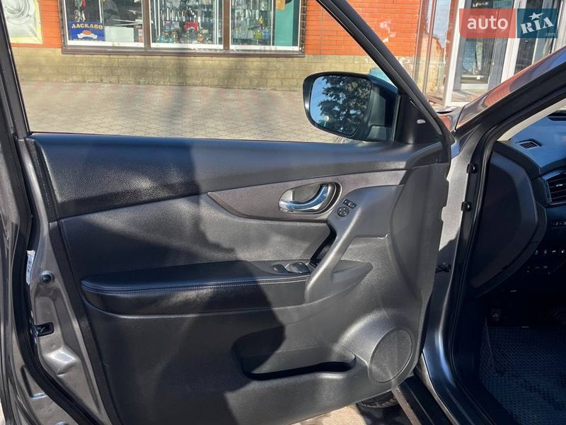 Внедорожник / Кроссовер Nissan Rogue 2019 в Краснограде