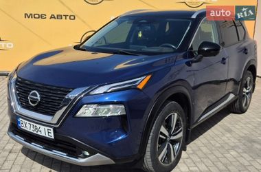 Внедорожник / Кроссовер Nissan Rogue 2021 в Ровно
