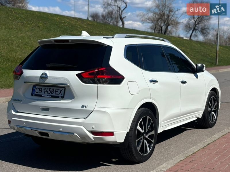 Позашляховик / Кросовер Nissan Rogue 2018 в Києві