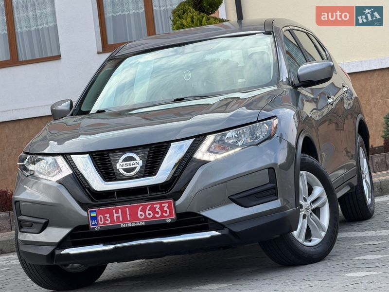Внедорожник / Кроссовер Nissan Rogue 2017 в Дрогобыче