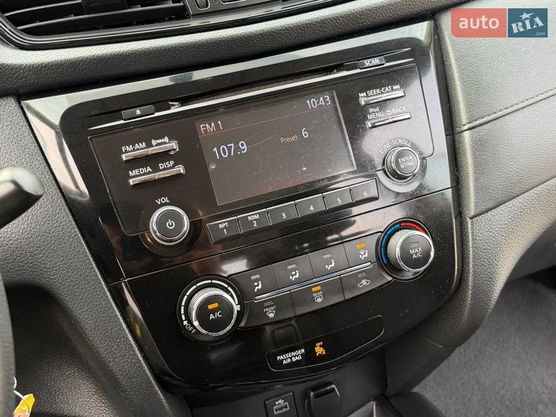 Внедорожник / Кроссовер Nissan Rogue 2017 в Дрогобыче