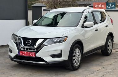 Позашляховик / Кросовер Nissan Rogue 2017 в Львові