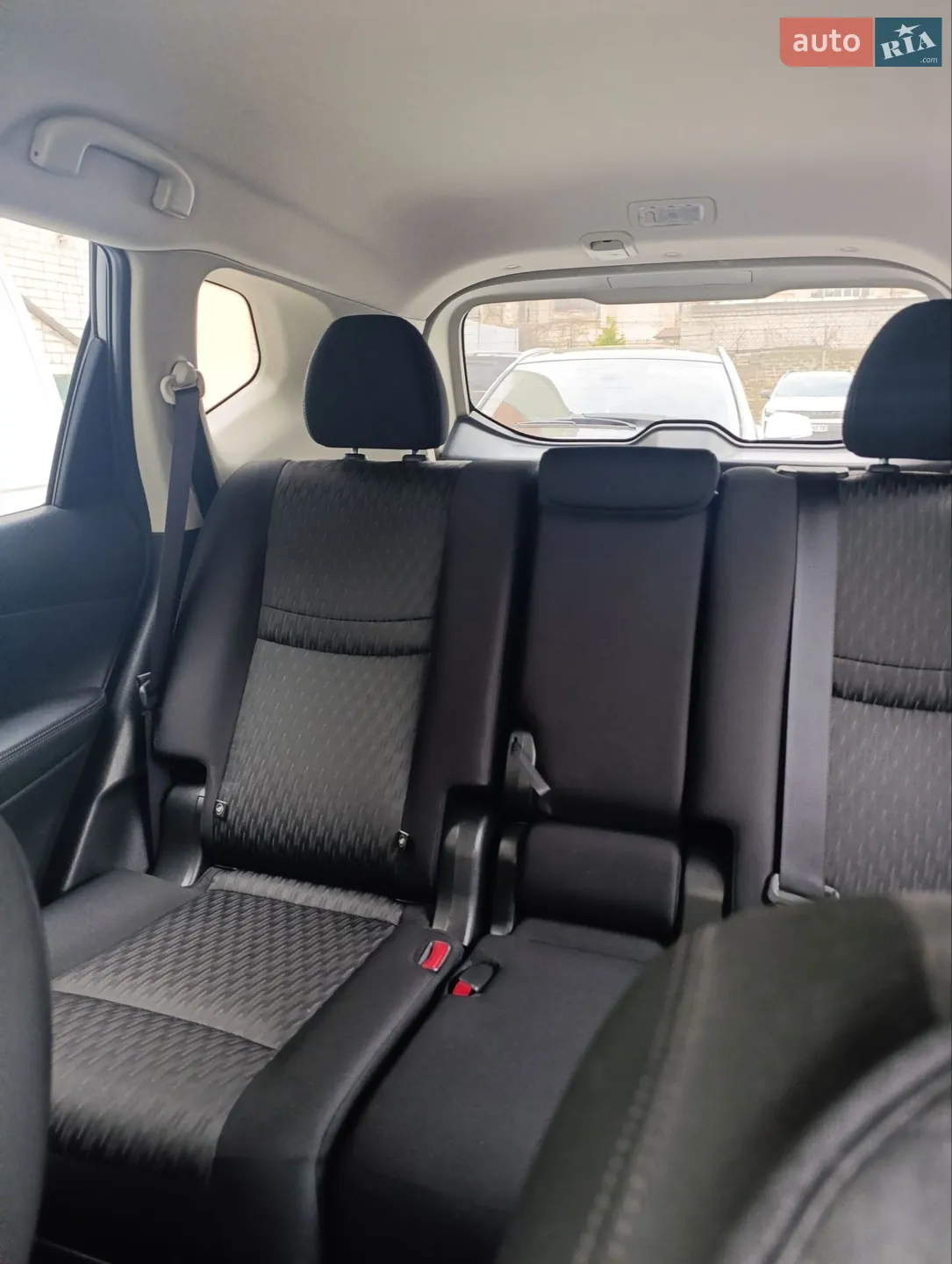 2019 Nissan Rogue - мініатюра 15