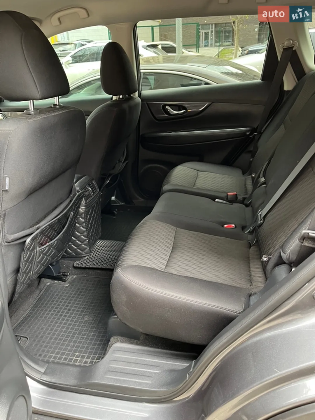 2018 Nissan Rogue - мініатюра 9