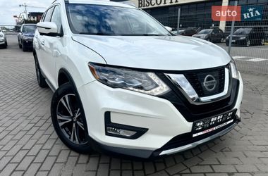 Позашляховик / Кросовер Nissan Rogue 2018 в Львові