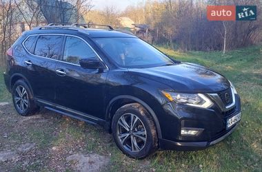 Внедорожник / Кроссовер Nissan Rogue 2017 в Киеве