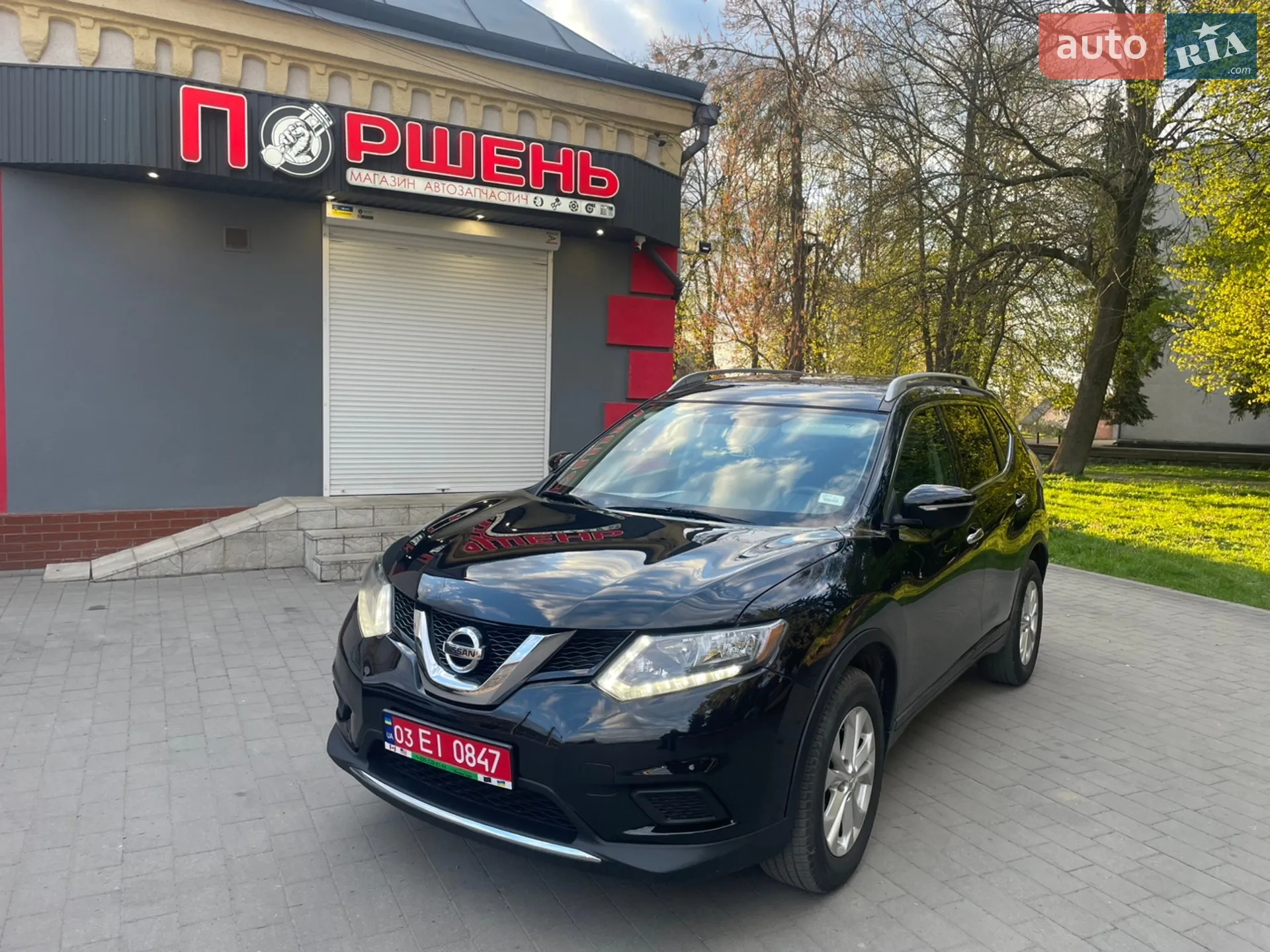 2015 Nissan Rogue - мініатюра 2