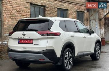 Внедорожник / Кроссовер Nissan Rogue 2021 в Киеве