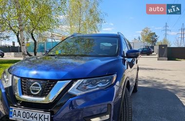 Позашляховик / Кросовер Nissan Rogue 2017 в Києві