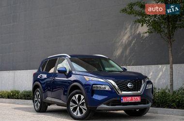 Внедорожник / Кроссовер Nissan Rogue 2023 в Тернополе