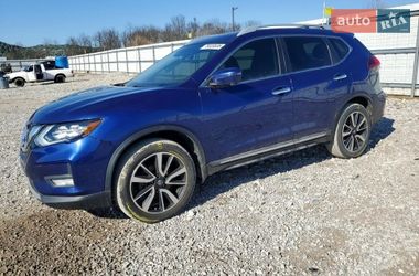 Внедорожник / Кроссовер Nissan Rogue 2020 в Львове