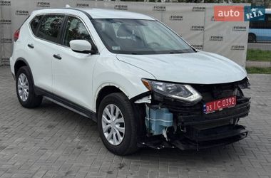 Внедорожник / Кроссовер Nissan Rogue 2017 в Луцке
