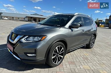 Внедорожник / Кроссовер Nissan Rogue 2017 в Житомире