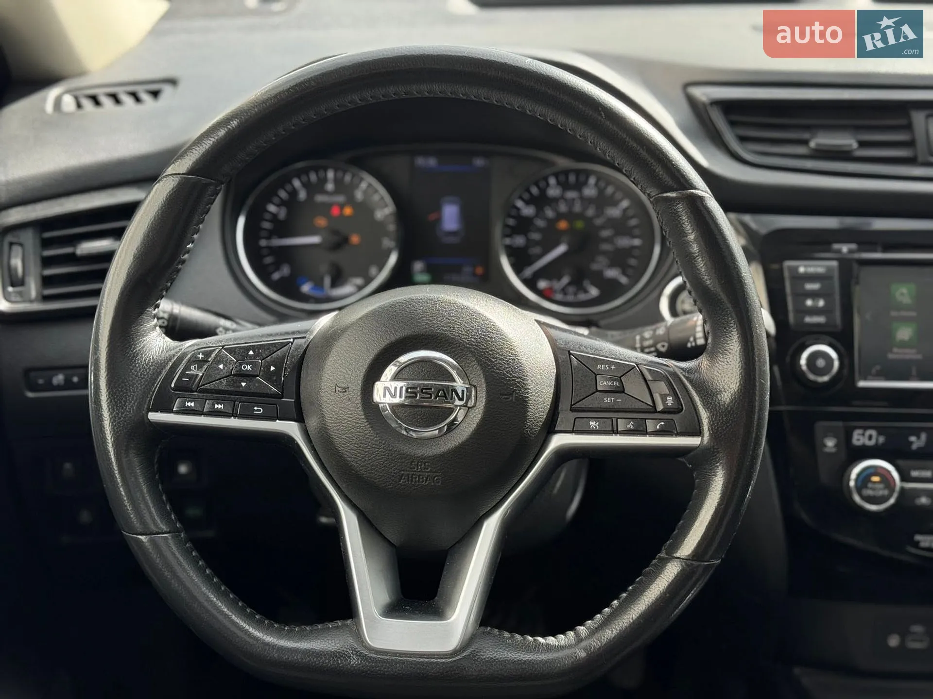 2018 Nissan Rogue - мініатюра 15