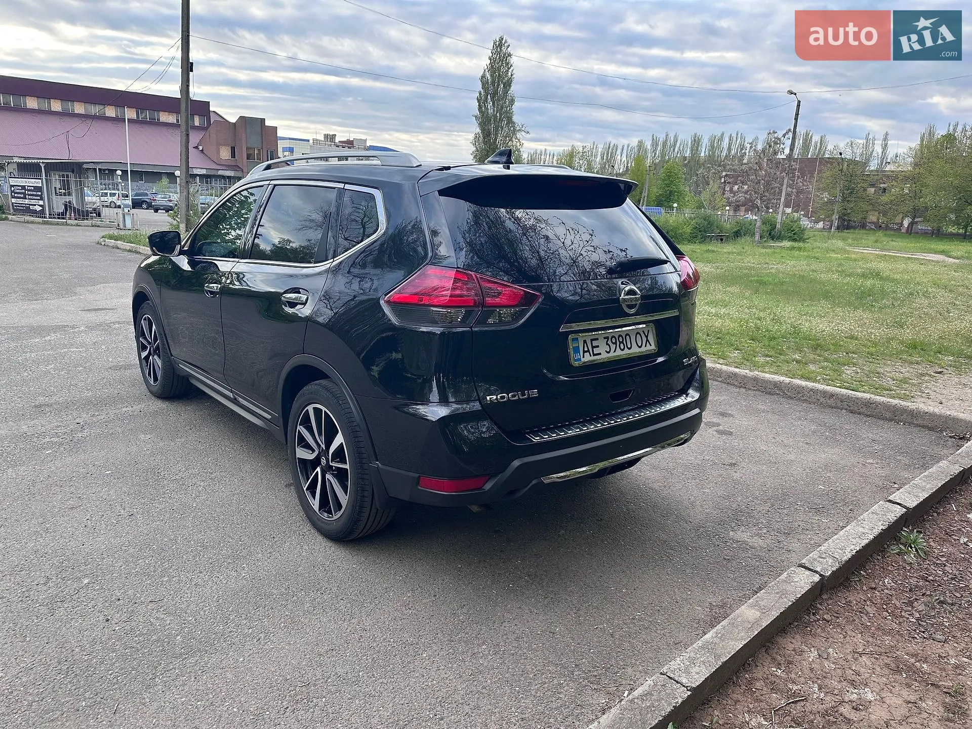 2017 Nissan Rogue - мініатюра 3