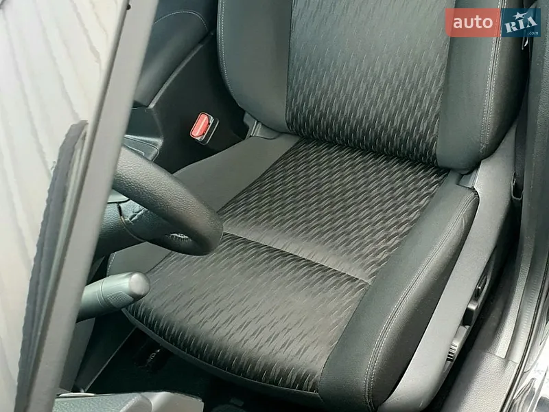 Nissan Rogue 2019 VIN KNMAT2MT7KP543903 фото оголошення 30 з 104